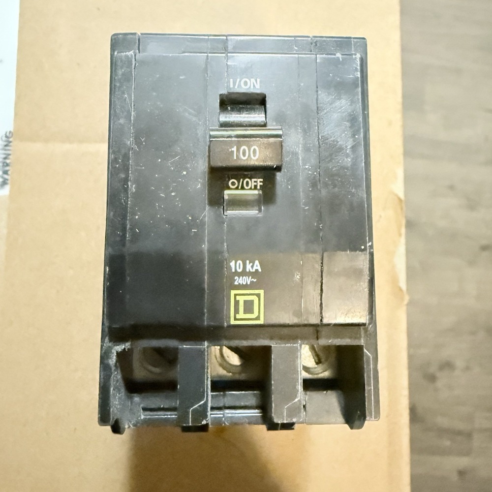 Square D QOB3100